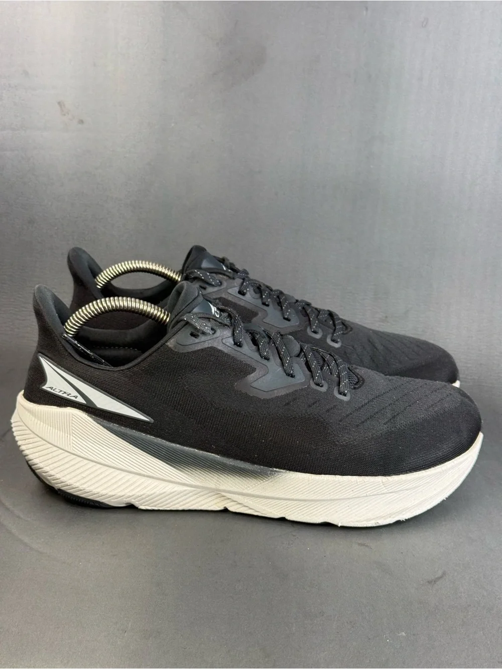 Altra Men's Experience Flow athletic sneaker shoes men’s size 9.5